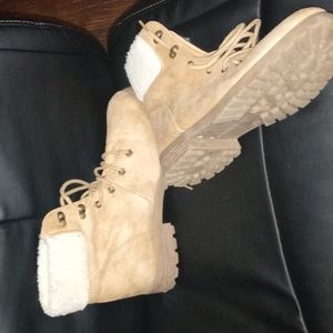 M Cliff Boots by White Mountain